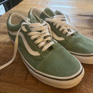 Vans Old Skool Sneaker in Light Green